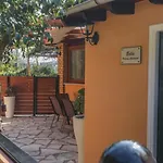 βeιιa With Private Garden Near Kanoni (Corfu)
