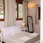 βeιιa With Private Garden Near