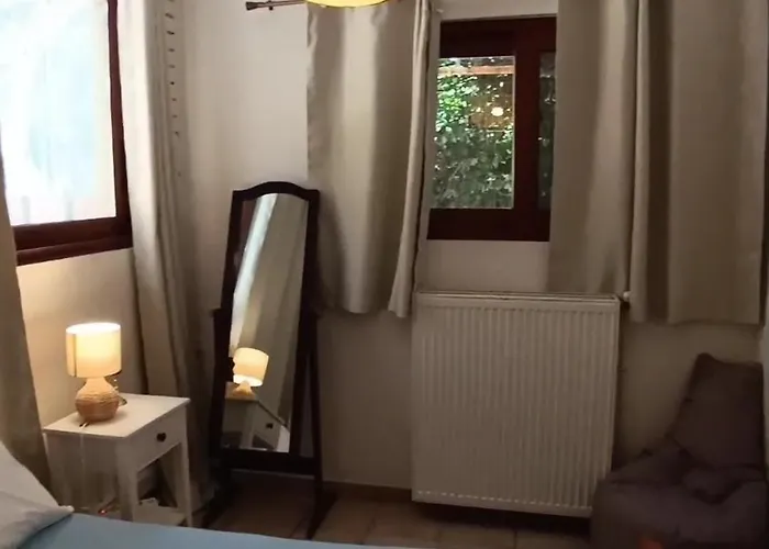 βeιιa With Private Garden Near Апартаменты Канони